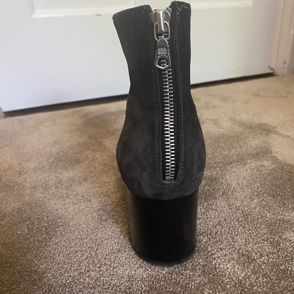 Rag and Bone - Picture 1 of 4